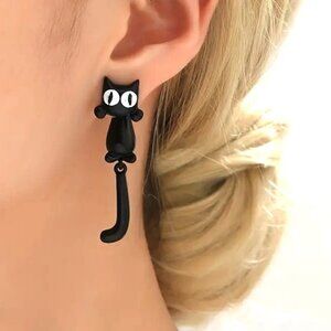Retro Black White Cat Enamel Earrings 2 piece Hanging Felix Emo Y2K Cartoon Post